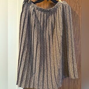 Brown and White Patterned skirt